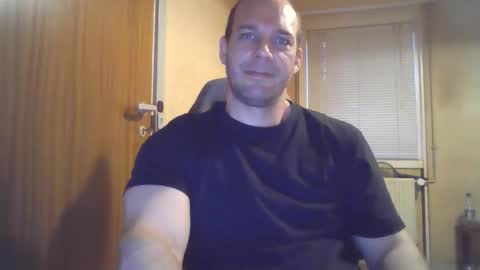 Snapshot of john1212124 chatting on 18, 9, 2025 john1212124 online show from 18, 9, 2025