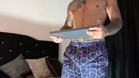 John  online show from 18, 10, 2025