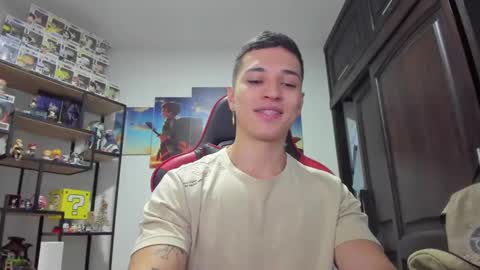 Snapshot of john_s117 chatting on 20, 12, 2024 JOHN online show from 20, 12, 2024