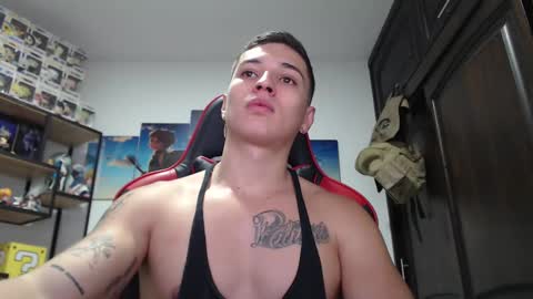 Snapshot of john_s117 chatting on 1, 1, 2025 JOHN online show from 1, 1, 2025