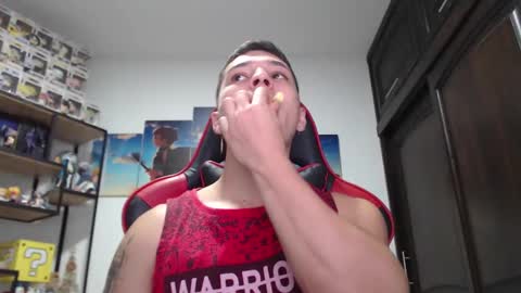 Snapshot of john_s117 chatting on 17, 1, 2025 JOHN online show from 17, 1, 2025