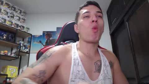 Snapshot of john_s117 chatting on 1, 2, 2025 JOHN online show from 1, 2, 2025