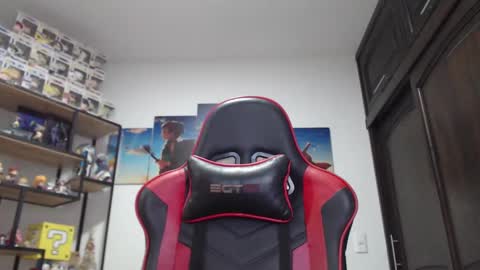 Snapshot of john_s117 chatting on 28, 2, 2025 JOHN online show from 28, 2, 2025