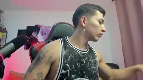 Snapshot of john_s117 chatting on 23, 10, 2025 JOHN online show from 23, 10, 2025