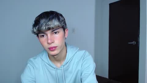 John Vichenso online show from 28, 11, 2025