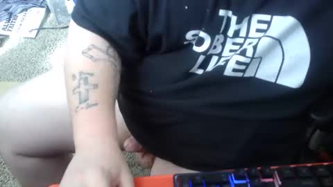 Snapshot of johnf23762458 chatting on 25, 3, 2026 johnf23762458 online show from 25, 3, 2026