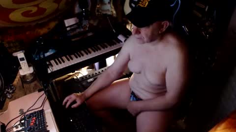 johnfeelgood004 online show from 18, 11, 2025