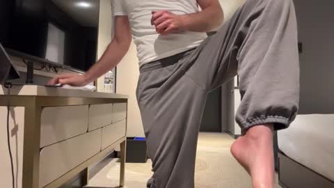 J online show from 23, 10, 2025