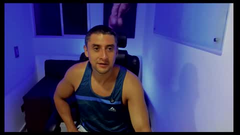 Snapshot of johnny_seens1 chatting on 23, 12, 2025 Johnny online show from 23, 12, 2025