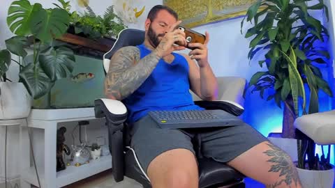 JOHNNY online show from 4, 4, 2026