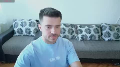 Snapshot of johnnylove21 chatting on 20, 7, 2026 Johnny online show from 20, 7, 2026