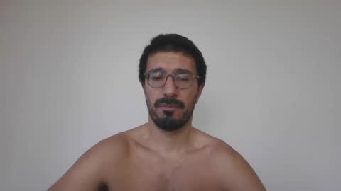 Snapshot of johnparis7575 chatting on 16, 11, 2025 Johnfrench online show from 16, 11, 2025