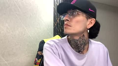 Snapshot of johnsonisaac94_ chatting on 1, 8, 2026 johnsonisaac94 online show from 1, 8, 2026