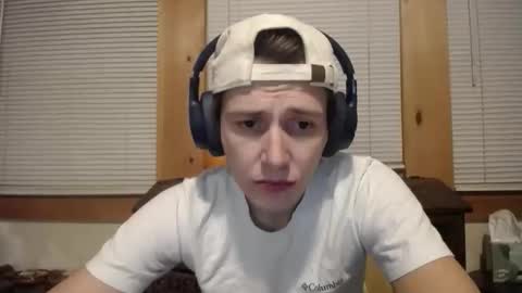 Snapshot of johstondude chatting on 14, 12, 2025 Johston online show from 14, 12, 2025