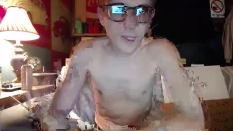 Snapshot of johstondude chatting on 15, 5, 2026 Johston online show from 15, 5, 2026