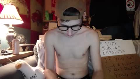 Snapshot of johstondude chatting on 16, 5, 2026 Johston online show from 16, 5, 2026