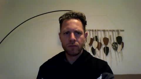jojo19844 online show from 21, 4, 2026