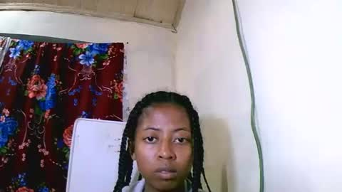 joliekah27 online show from 22, 1, 2025