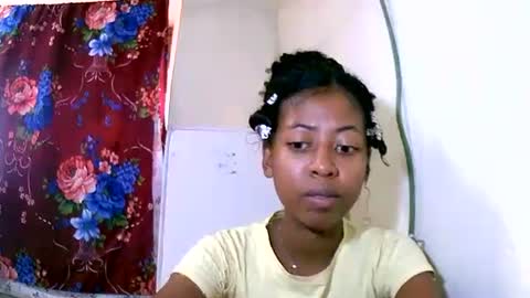 joliekah27 online show from 26, 1, 2025