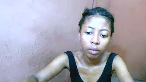 joliekah27 online show from 3, 3, 2025