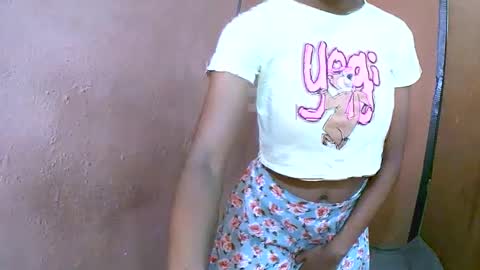 joliekah27 online show from 5, 3, 2025