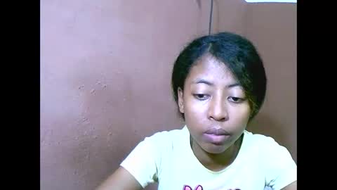 joliekah27 online show from 5, 3, 2025