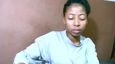 joliekah27 online show from 7, 3, 2025