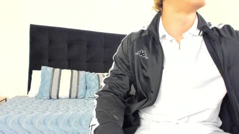 Snapshot of jonathan_daniels1 chatting on 4, 2, 2025 Jonathan Danielss online show from 4, 2, 2025