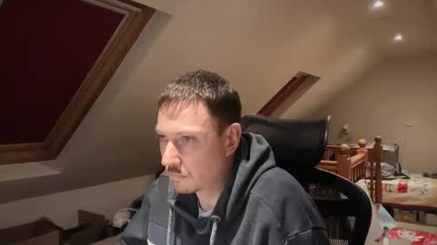 Snapshot of jonjlee2001 chatting on 18, 3, 2026 Jon online show from 18, 3, 2026