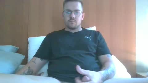 jonoy1995 online show from 17, 12, 2024