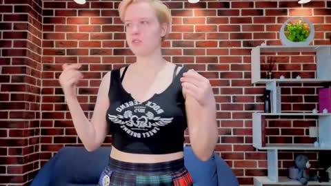 Snapshot of jordanhunkin chatting on 22, 5, 2026 Ellie online show from 22, 5, 2026