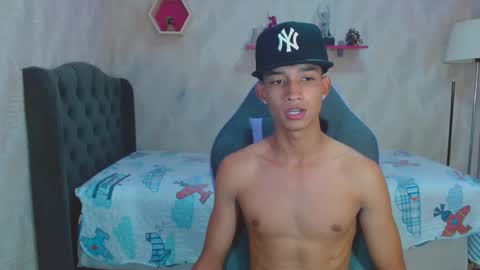 jose_sexycumm online show from 1, 3, 2025