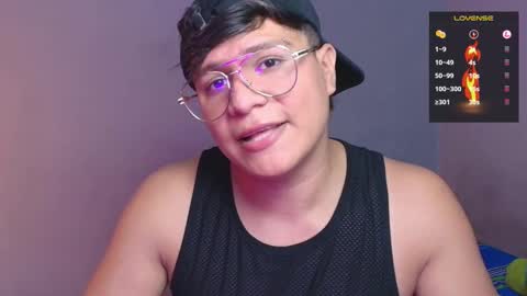 Snapshot of joseph_brown_ chatting on 15, 12, 2025 JOSEPH BROWN online show from 15, 12, 2025