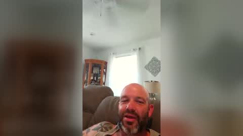 Snapshot of josephwalsh334 chatting on 13, 7, 2026 josephwalsh334 online show from 13, 7, 2026