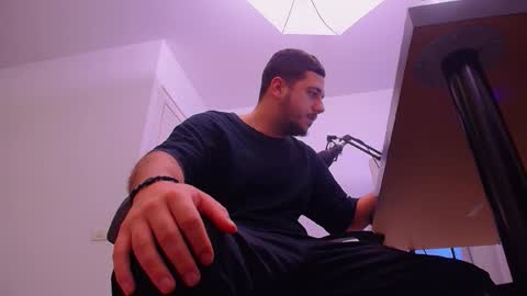 JoshKnight online show from 23, 10, 2025