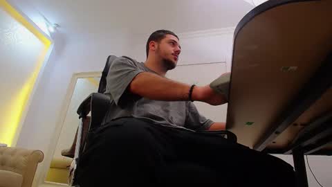 JoshKnight online show from 24, 10, 2025