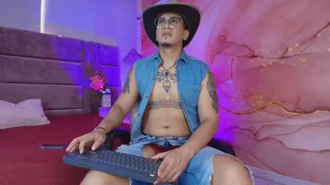 Snapshot of joshmiller___ chatting on 12, 5, 2026 joshmiller___ online show from 12, 5, 2026