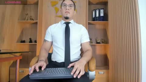 Snapshot of joshmiller___ chatting on 13, 6, 2026 joshmiller___ online show from 13, 6, 2026