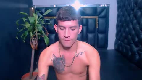 Snapshot of josue_linares chatting on 14, 9, 2025 josue_linares online show from 14, 9, 2025