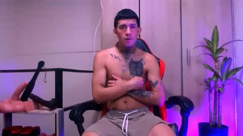 Snapshot of josue_linares chatting on 27, 5, 2026 josue_linares online show from 27, 5, 2026
