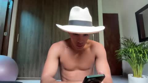 Im Jouliano online show from 24, 11, 2025