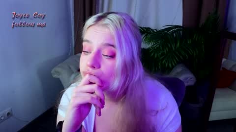 Snapshot of joyce_coy chatting on 21, 1, 2025 Joyce online show from 21, 1, 2025