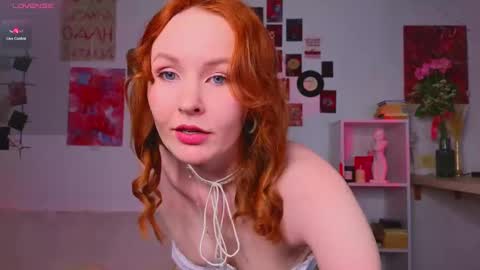 Snapshot of joyce_jones chatting on 5, 1, 2025 joyce_jones online show from 5, 1, 2025