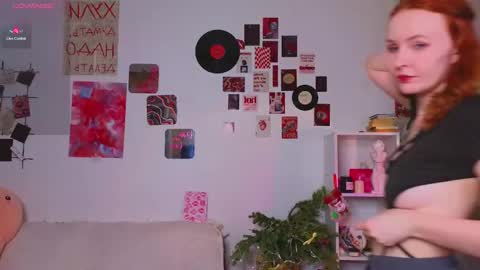 Snapshot of joyce_jones chatting on 6, 1, 2025 joyce_jones online show from 6, 1, 2025