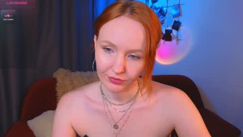 Snapshot of joyce_jones chatting on 7, 2, 2025 joyce_jones online show from 7, 2, 2025