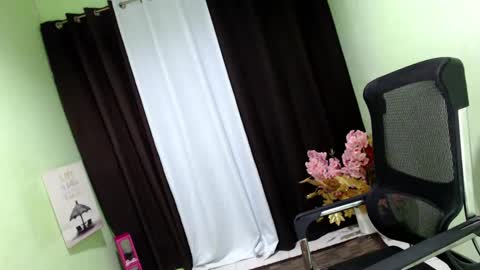 Snapshot of joyfulcock69_joyce chatting on 23, 12, 2024 Angel online show from 23, 12, 2024