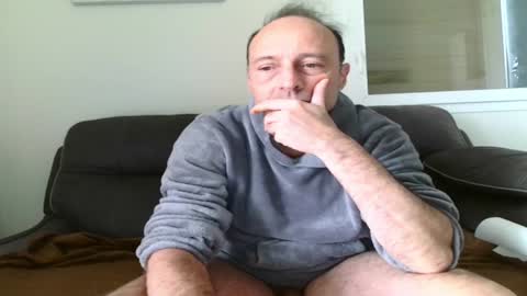 Snapshot of jpf421 chatting on 26, 1, 2025 exhib248 online show from 26, 1, 2025