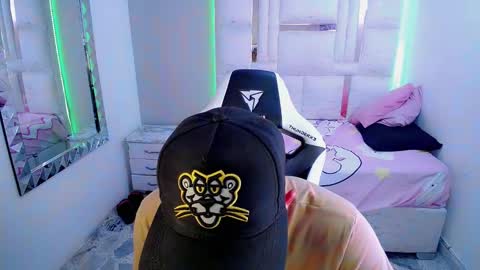 N I N O online show from 4, 3, 2025