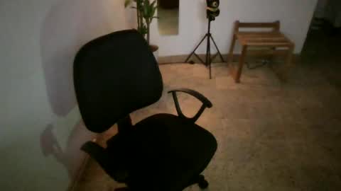 Snapshot of juan235665 chatting on 6, 6, 2026 juan235665 online show from 6, 6, 2026