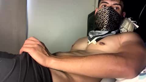 Snapshot of juan_bunny chatting on 13, 5, 2026 lJuanl online show from 13, 5, 2026